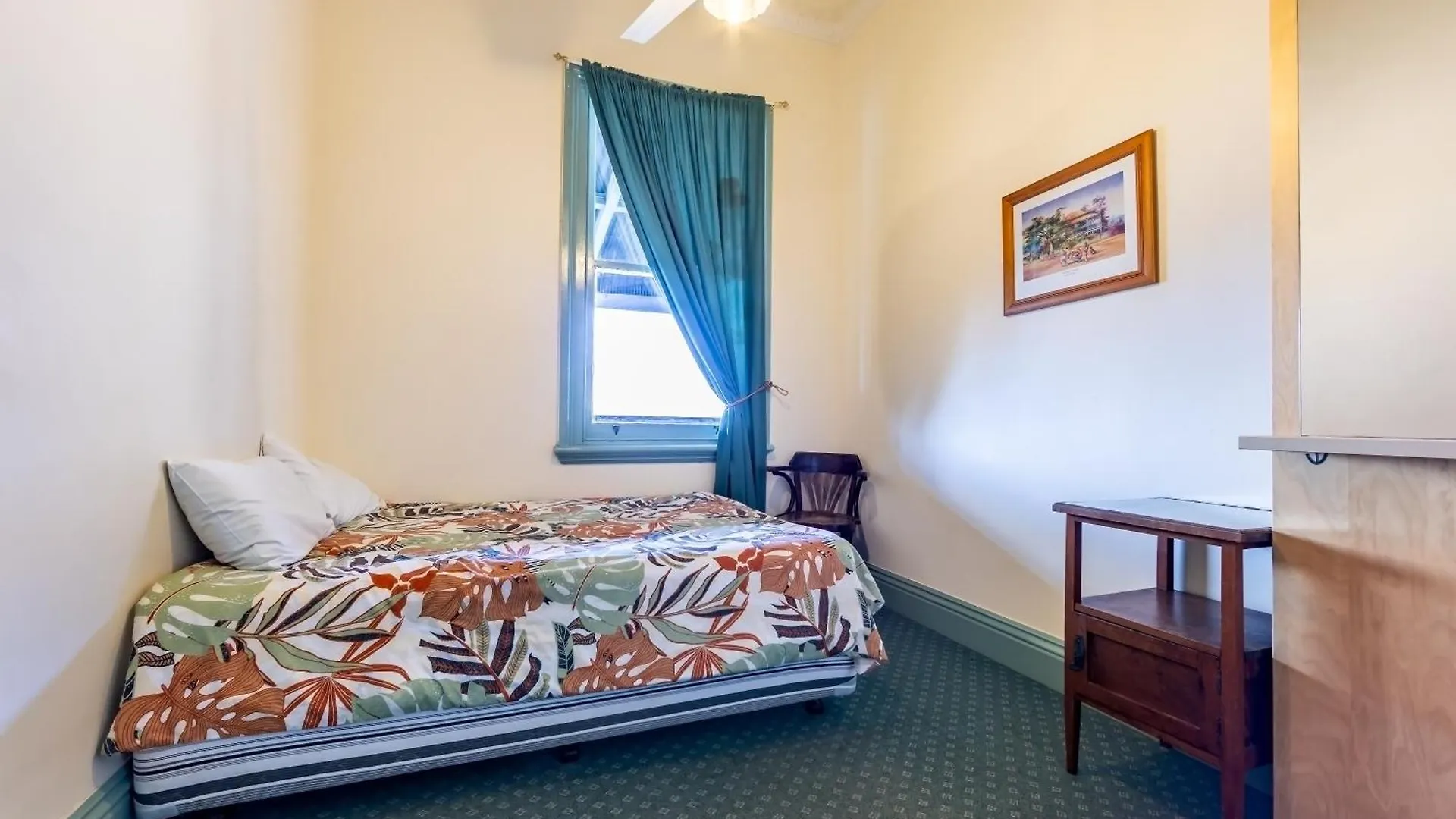Criterion Warwick Hotel Australia