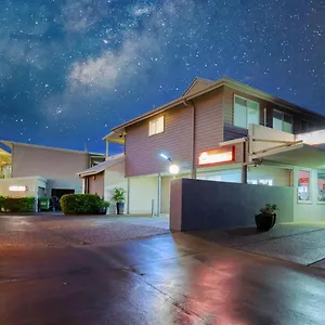 Motel Route 66 Motor, Emerald